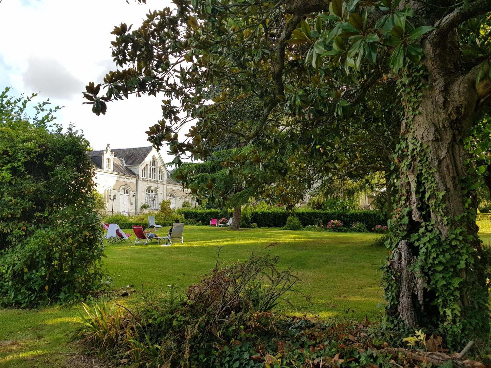 Domaine De L'oie Rouge Bed & Breakfast Les Rosiers-sur-Loire